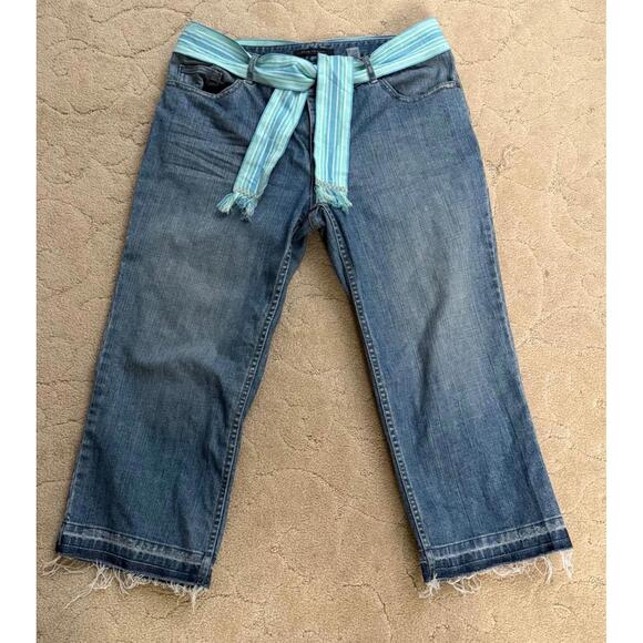 Elie Tahari Denim - Elie Tahari Capris size 12 w/belt